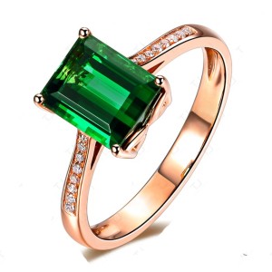 luxurious-2-carat-green-emerald-and-diamond-classic-engagement-ring-in-rose-gold